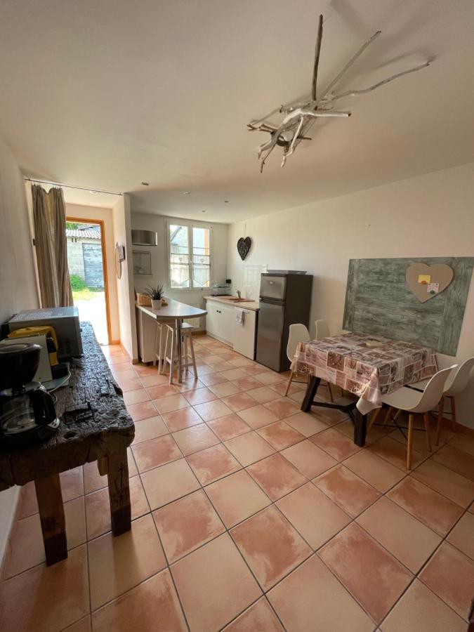 Le Bois Flotte Villa Arrigny Buitenkant foto